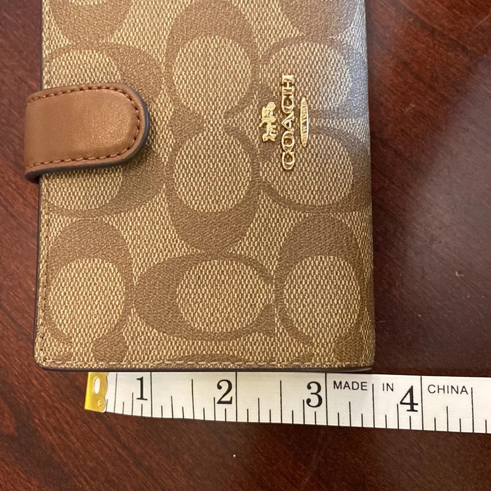 Coach medium side zip wallet - Picture 11 of 12